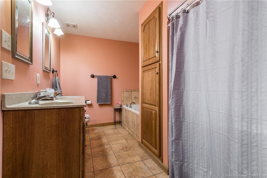 310 Graebe Road Charlestown, IN 47111 - Photo 19 of 36 Gallery Image 19