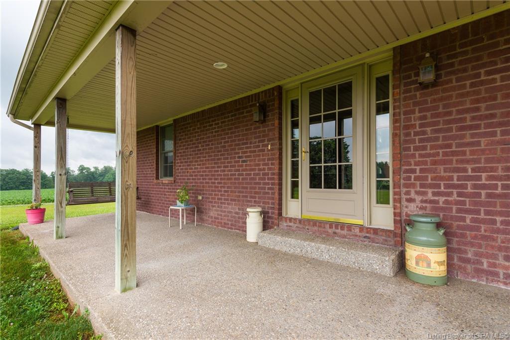 310 Graebe Road Charlestown, IN 47111 - Photo 2 of 36 Gallery Image 2