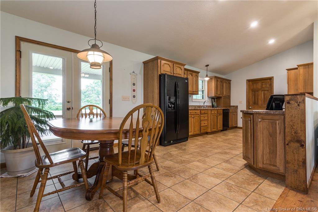 310 Graebe Road Charlestown, IN 47111 - Photo 6 of 36 Gallery Image 6