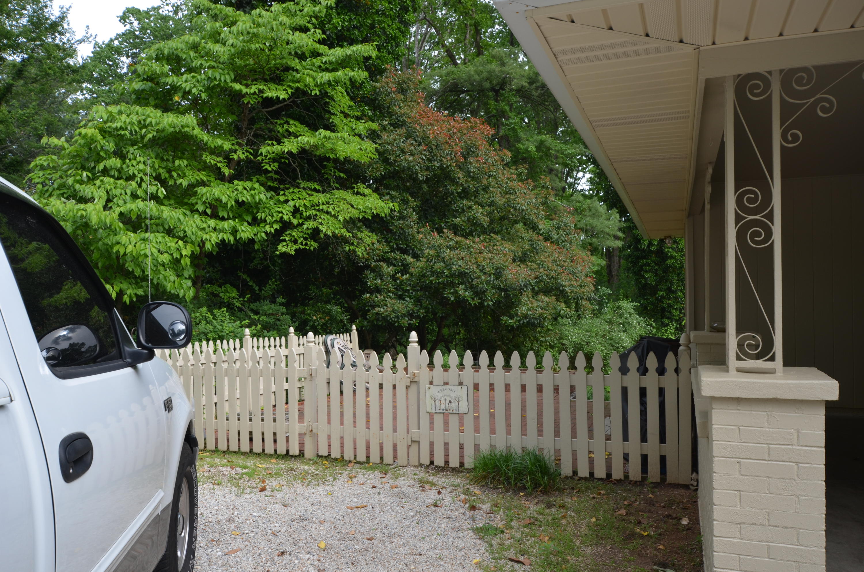 847 West Outer Drive Oak Ridge, TN 37830 - Photo 13 of 16 847outerparking