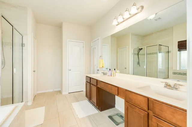 $499,883 | 707 Burr Oak, Richwood, TX 77531