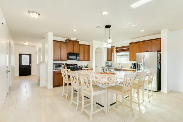 $499,883 | 707 Burr Oak, Richwood, TX 77531