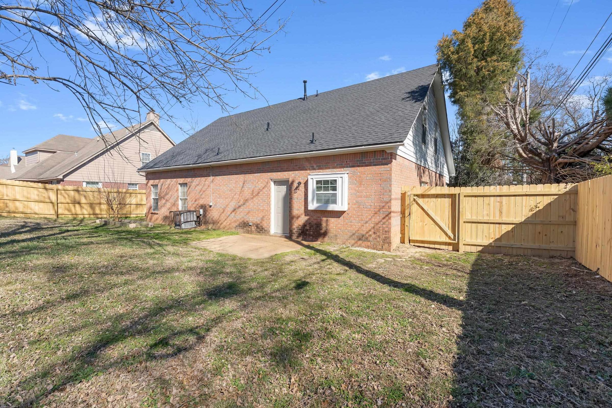 2593 Kate Bond Road Memphis, TN 38133 - Photo 23 of 33 a view of a house with a snow