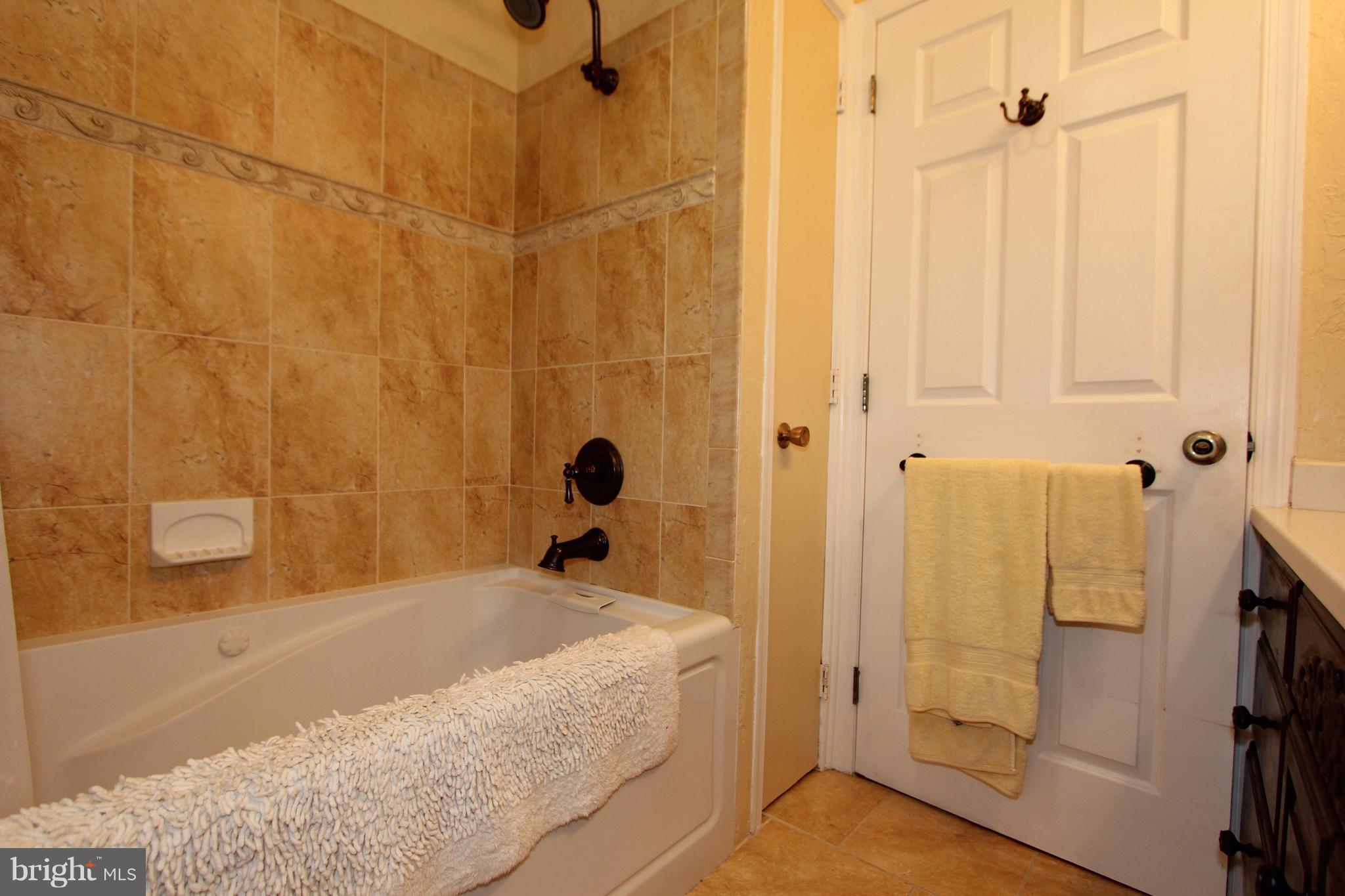 8000 Clearfield Road Frederick, MD 21702 - Photo 22 of 27 Bath