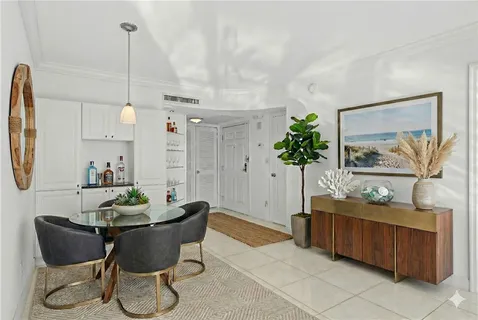 $799,000 | 3554 Ocean Drive, Unit 204S, Vero Beach, FL 32963