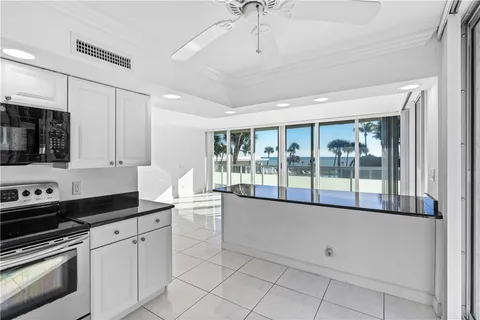 $799,000 | 3554 Ocean Drive, Unit 204S, Vero Beach, FL 32963
