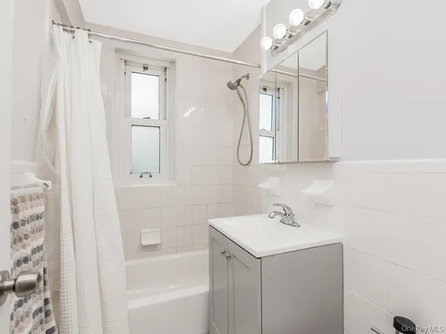 $375,000 | 525 West 236th Street, Unit 6H | Central Riverdale