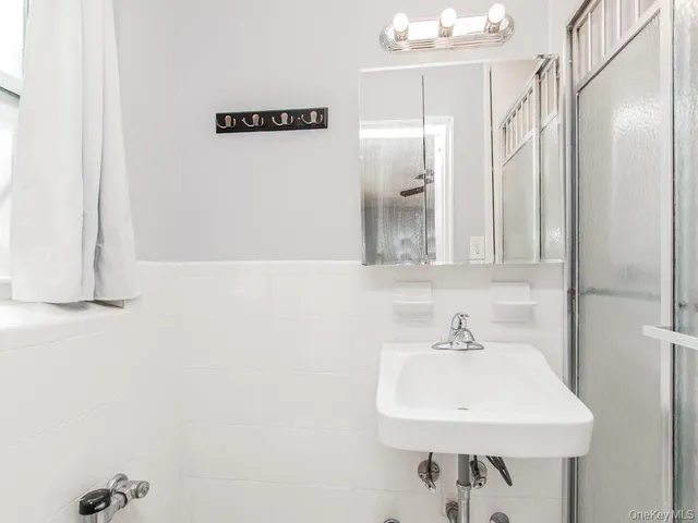 $375,000 | 525 West 236th Street, Unit 6H | Central Riverdale
