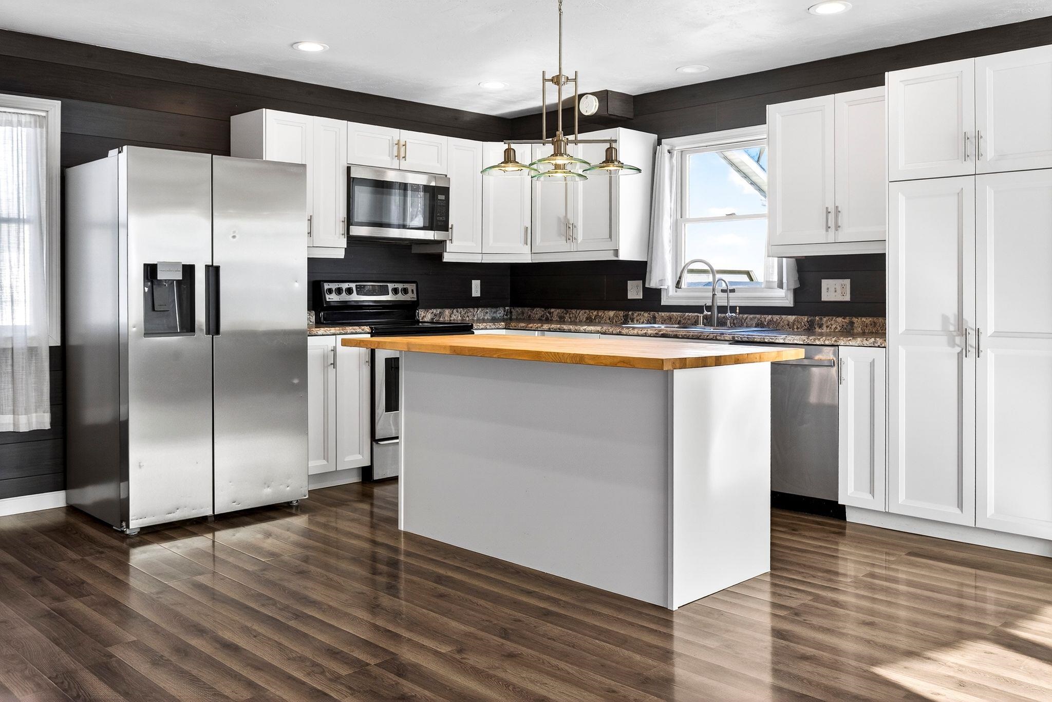 916 Charles Street Little Chute, WI 54140 - Photo 6 of 45