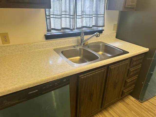 a close view of sink and tap