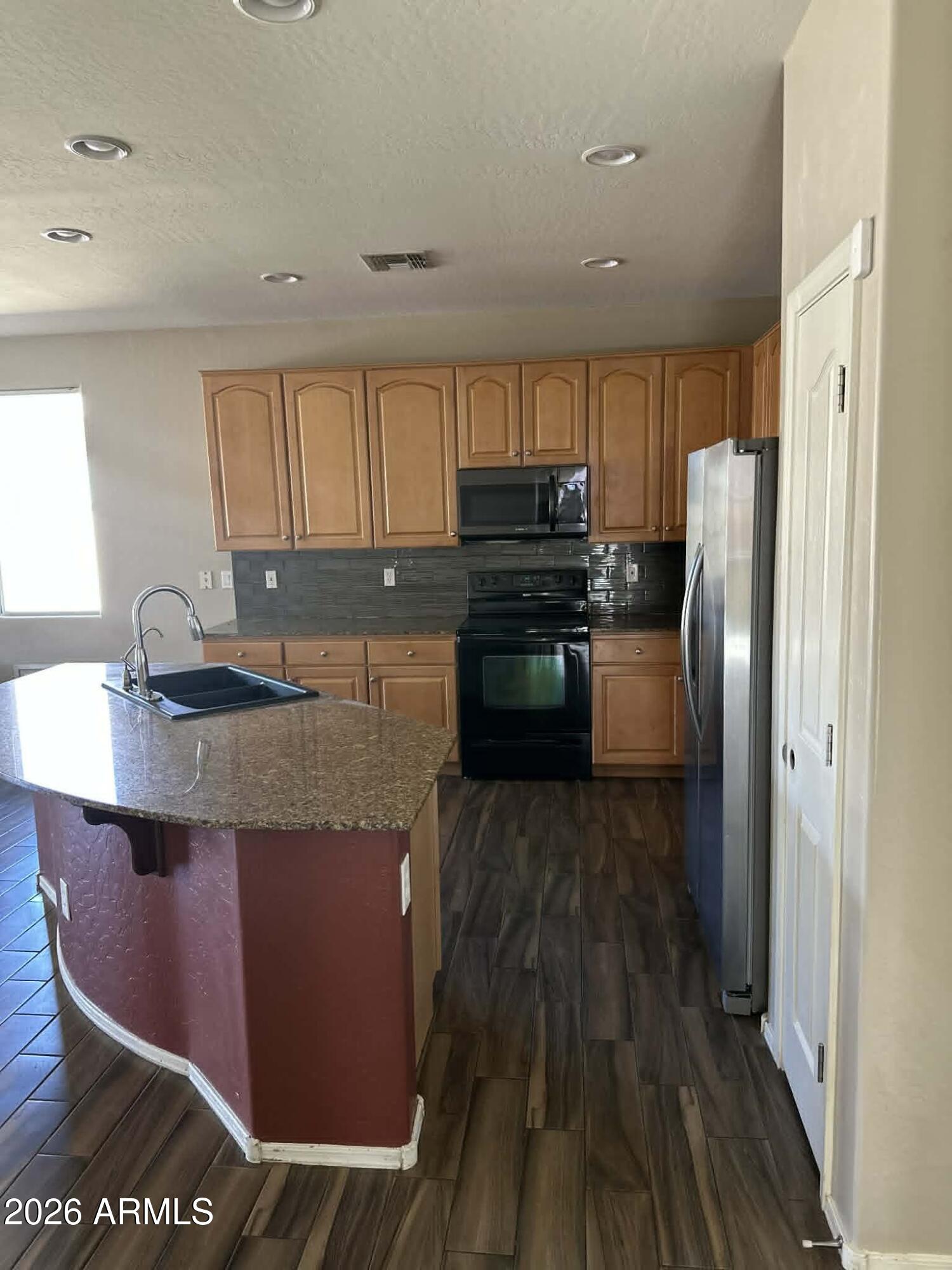11864 West Monte Vista Road Avondale, AZ 85392 - Photo 13 of 36 e9d27ea6-78af-44ce-b475-388cb367b24d