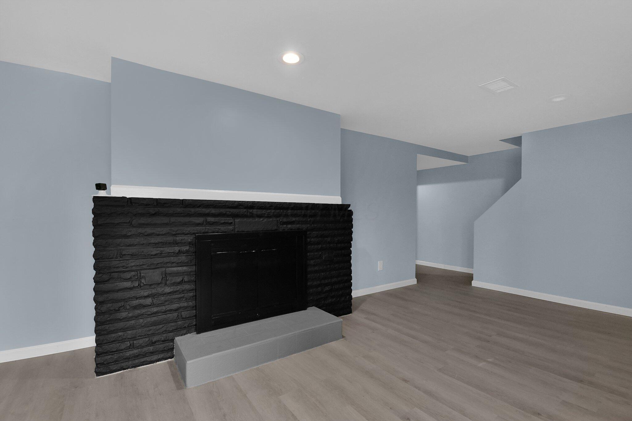 4730 Westerville Road Columbus, OH 43231 - Photo 24 of 35 LL Family Room