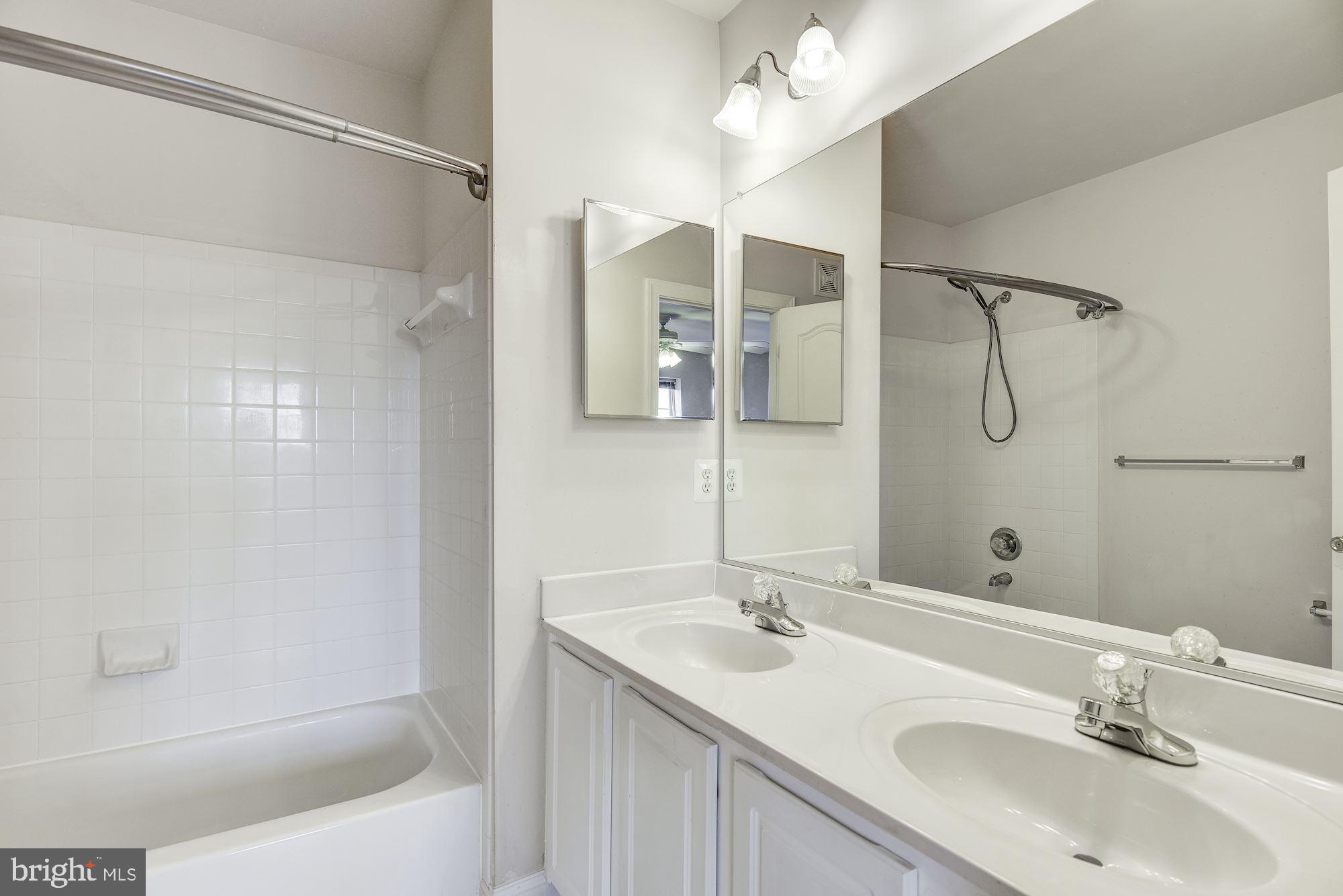 576 Orchard Ridge Drive, Unit 100 Gaithersburg, MD 20878 - Photo 20 of 37