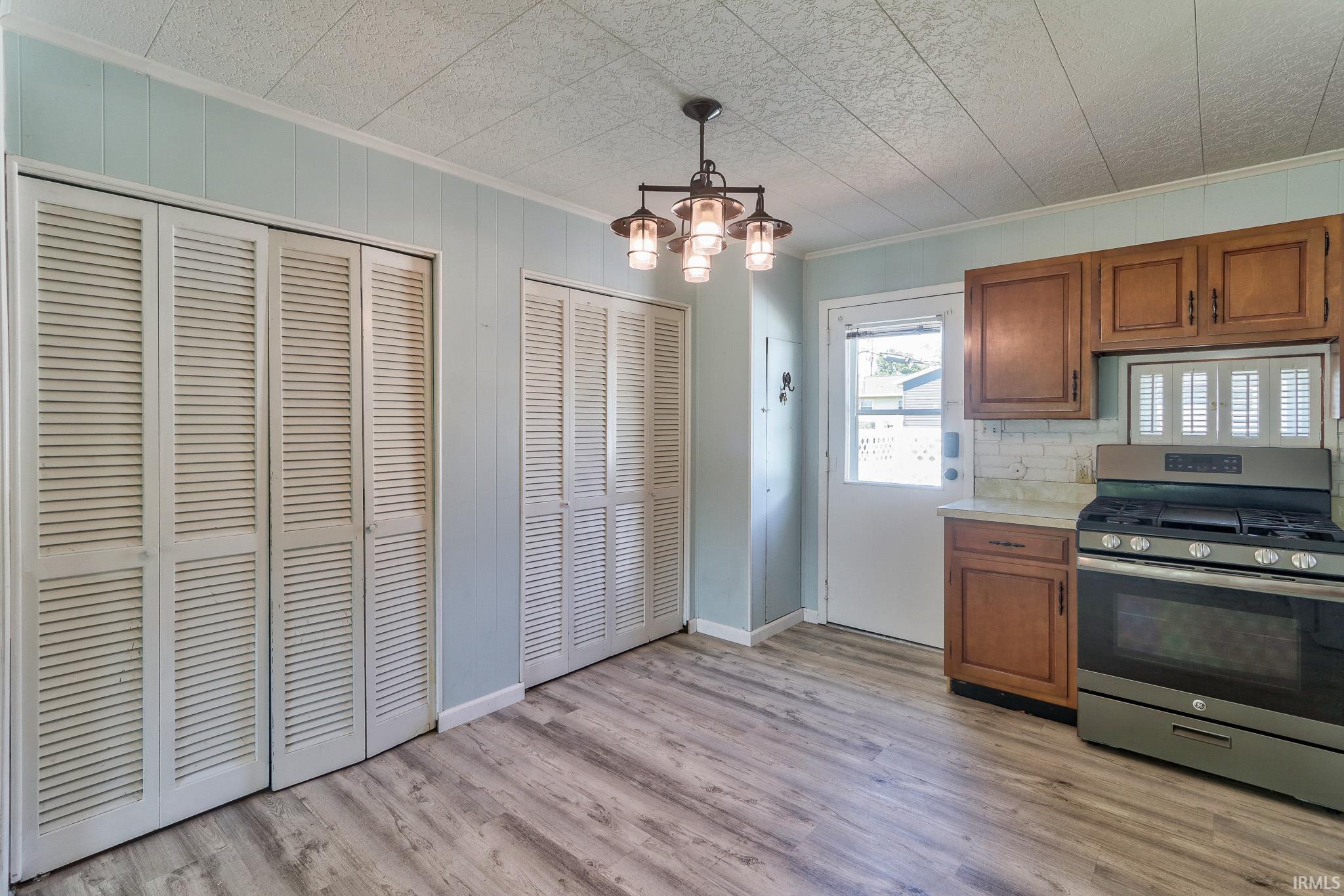 721 Hanover Road Evansville, IN 47710 - Photo 7 of 24 Gallery Image 7