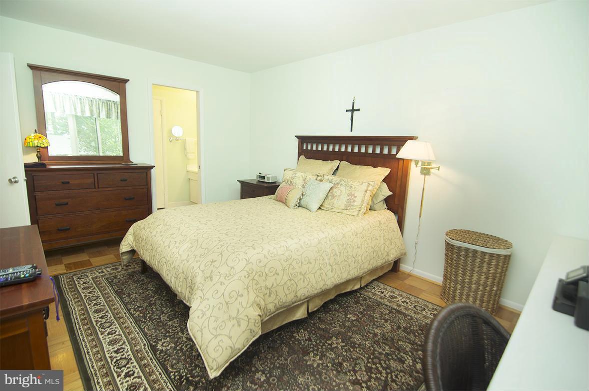 119 Cross Keys Road, Unit R119D Baltimore, MD 21210 - Photo 22 of 30 Bedroom (Master)