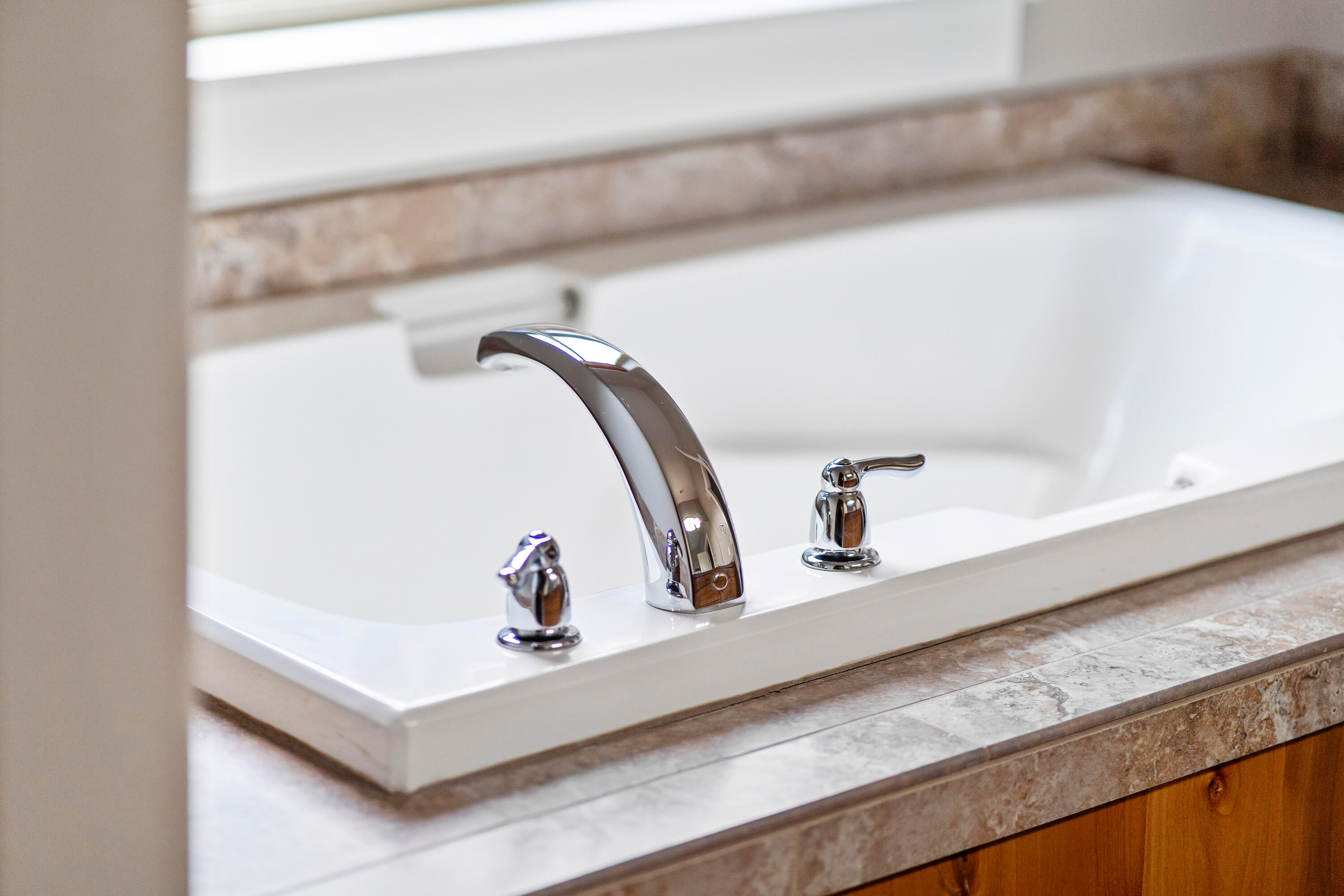 3167 Yellow Ribbon Drive Bend, OR 97701 - Photo 27 of 38 31-Primary Bathroom