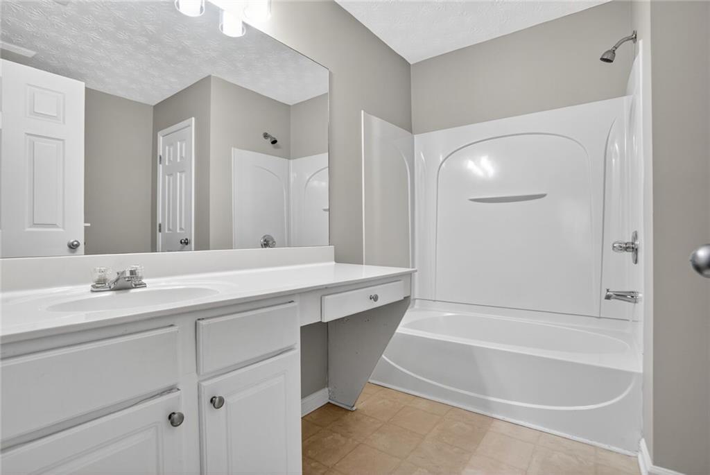 785 Celeste Lane Atlanta, GA 30331 - Photo 11 of 19