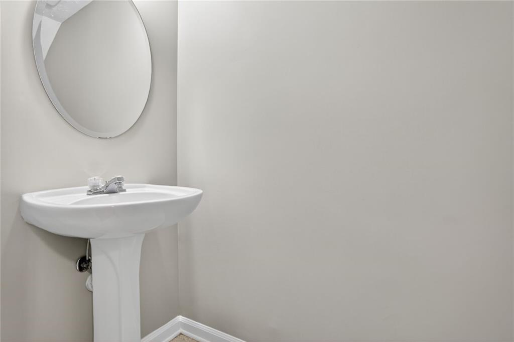 785 Celeste Lane Atlanta, GA 30331 - Photo 7 of 19