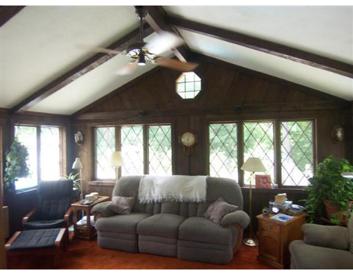 16 Governor Fuller Road Billerica, MA 01821 - Photo 6 of 21 a living room with furniture and a large window