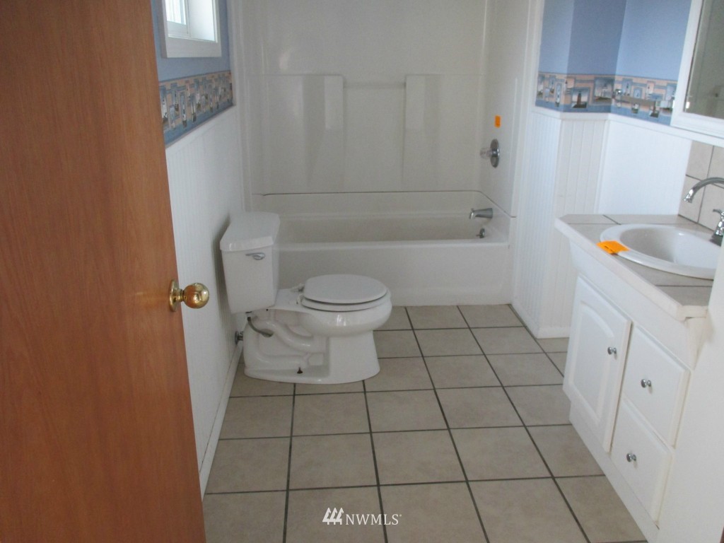 131 Southwest 4th Street Chehalis, WA 98532 - Photo 8 of 15 Gallery Image 8