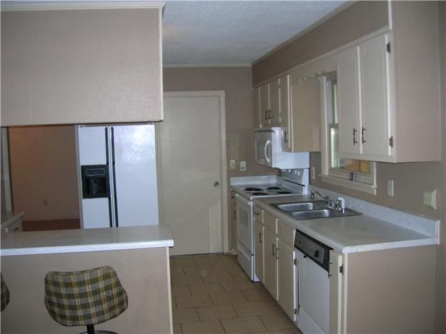 2003 Glencoe Road Culleoka, TN 38451 - Photo 5 of 12 Gallery Image 5