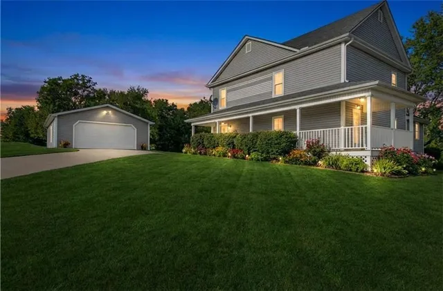 $385,000 | 1261 Southeast Mill Street, Dearborn, MO 64439