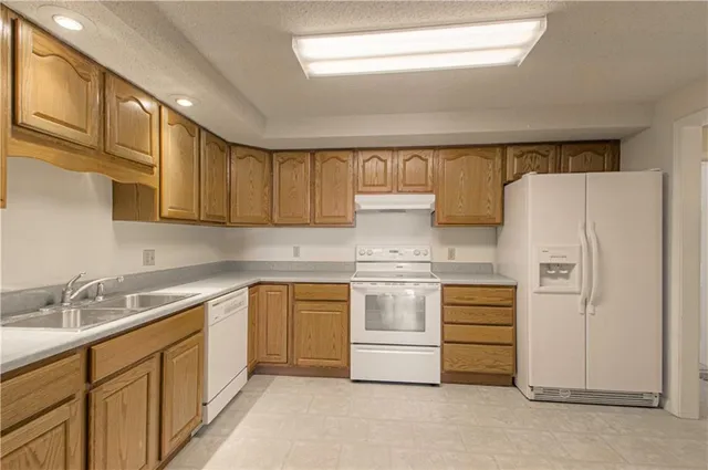 $385,000 | 1261 Southeast Mill Street, Dearborn, MO 64439