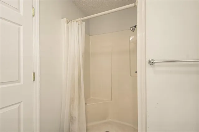 $385,000 | 1261 Southeast Mill Street, Dearborn, MO 64439