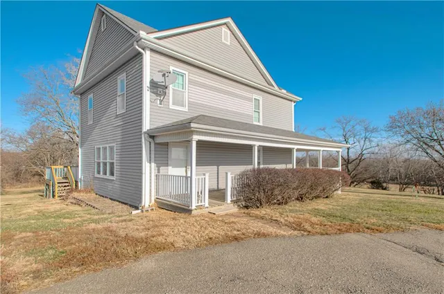 $385,000 | 1261 Southeast Mill Street, Dearborn, MO 64439