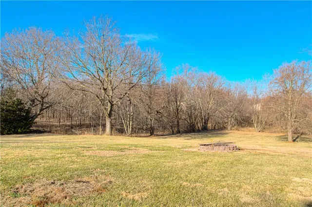 $385,000 | 1261 Southeast Mill Street, Dearborn, MO 64439