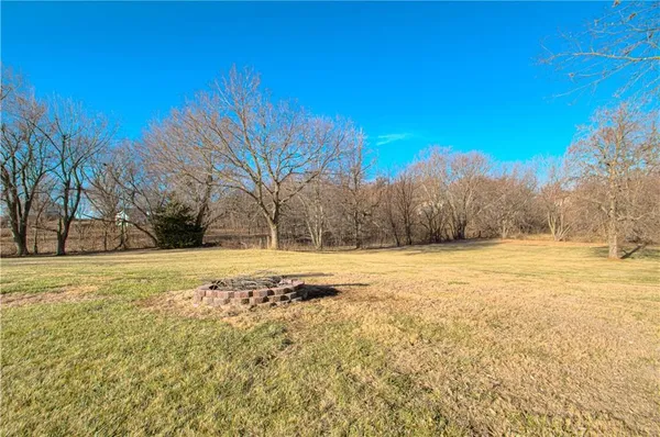 $370,000 | 1261 Southeast Mill Street, Dearborn, MO 64439
