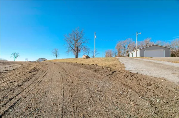 $370,000 | 1261 Southeast Mill Street, Dearborn, MO 64439