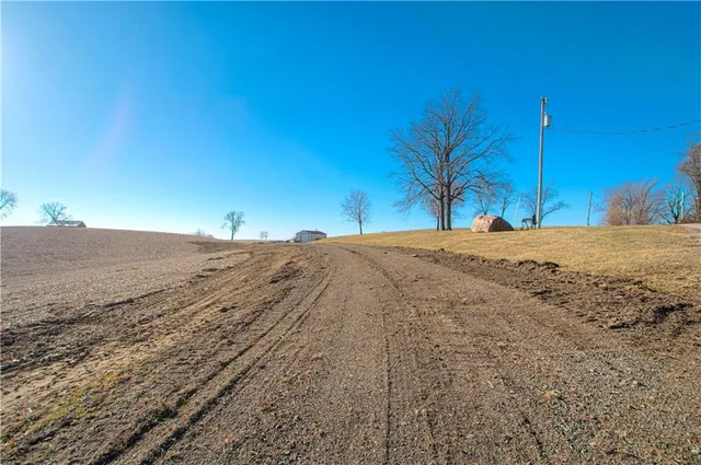 $385,000 | 1261 Southeast Mill Street, Dearborn, MO 64439