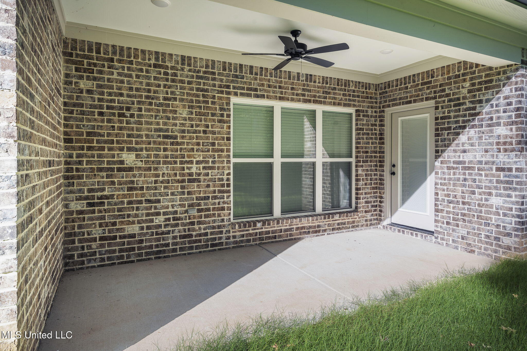 7684 Ridgefield Drive Horn Lake, MS 38637 - Photo 26 of 29 Back Porch