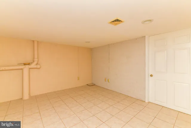 $359,900 | 433 Jefferson Street, Gibbstown, NJ 08027