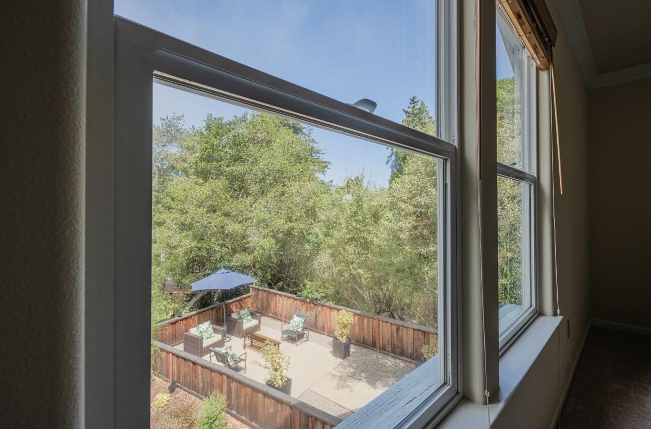 840 Seacliff Drive Aptos, CA 95003 - Photo 29 of 58 a view of a window in a room