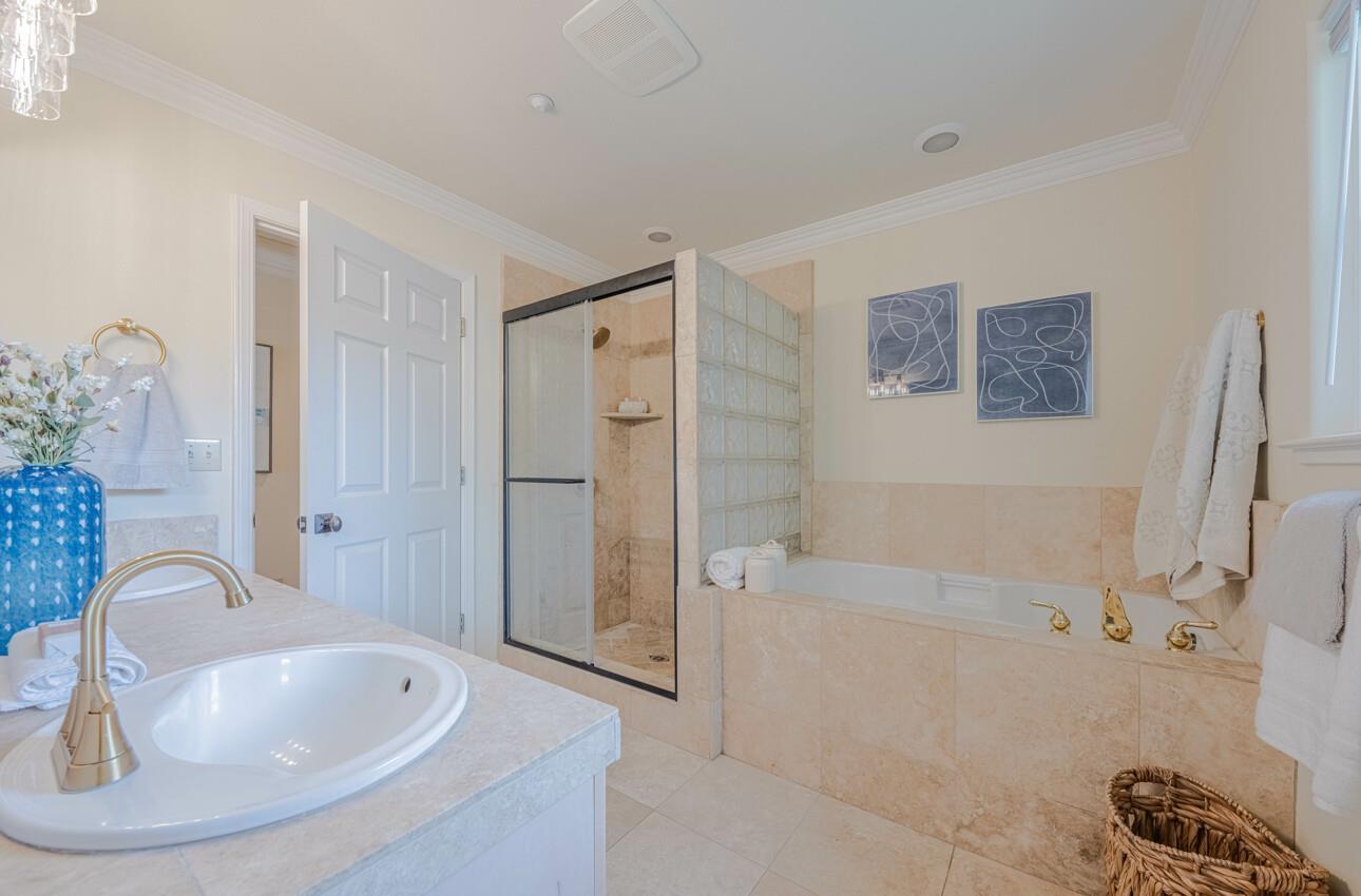 840 Seacliff Drive Aptos, CA 95003 - Photo 30 of 58 a bathroom with a bathtub and a sink