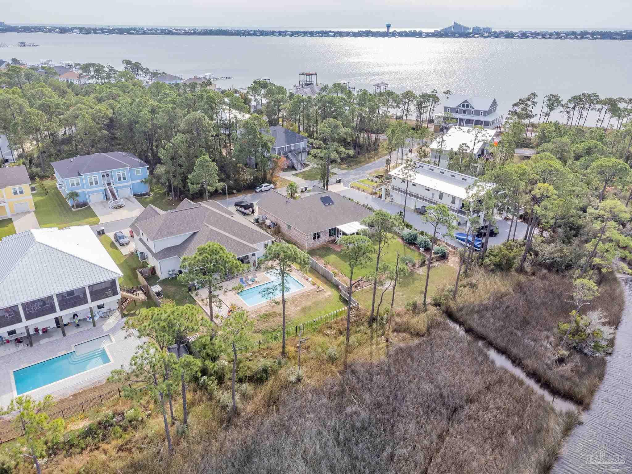 5304 North Shore Road Pensacola, FL 32507 - Photo 2 of 41