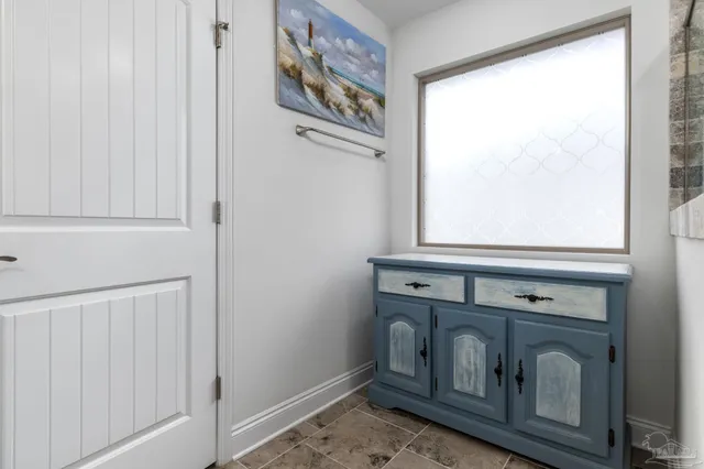 $554,999 | 5304 North Shore Road, Pensacola, FL 32507