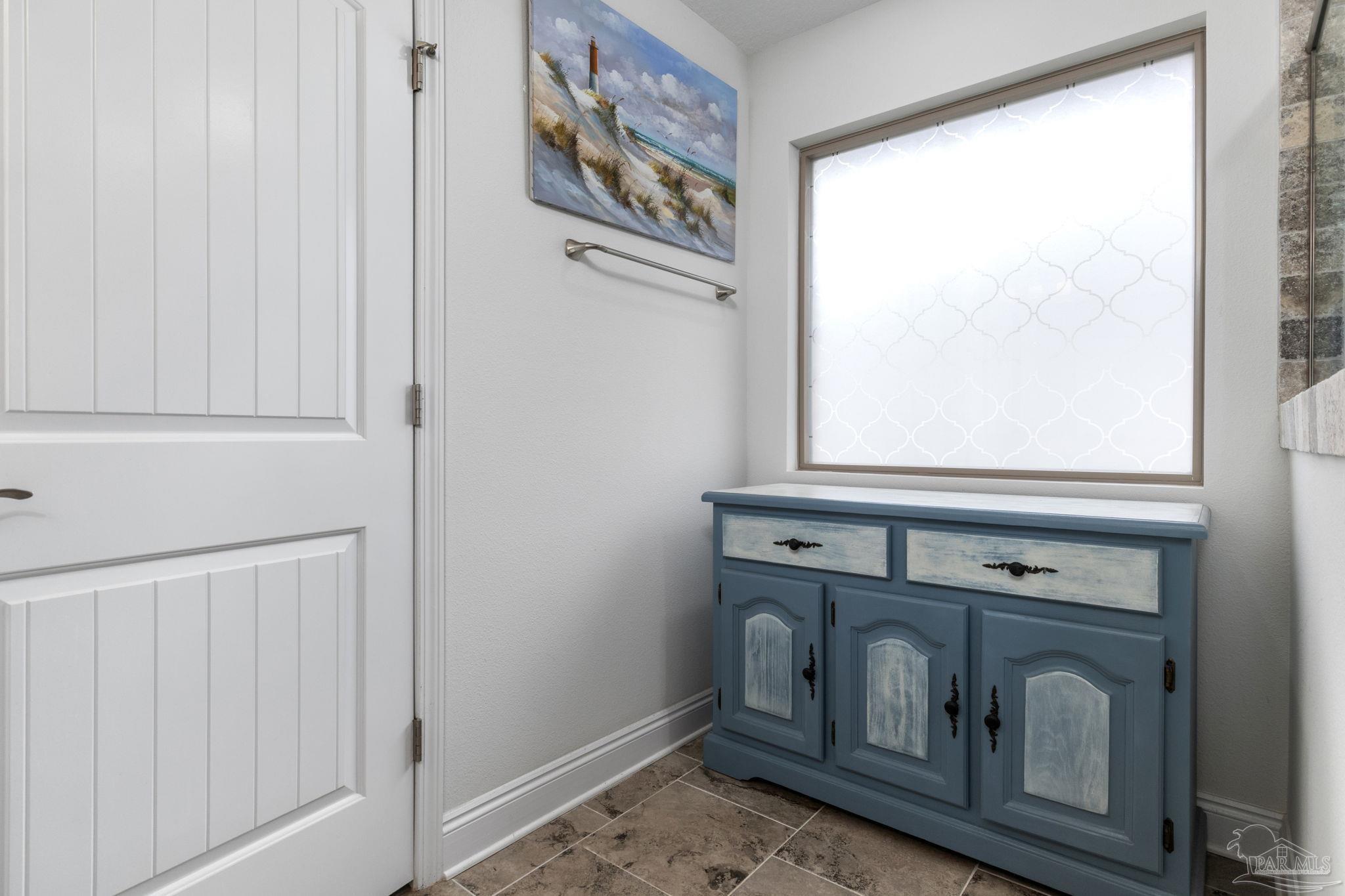 5304 North Shore Road Pensacola, FL 32507 - Photo 31 of 41