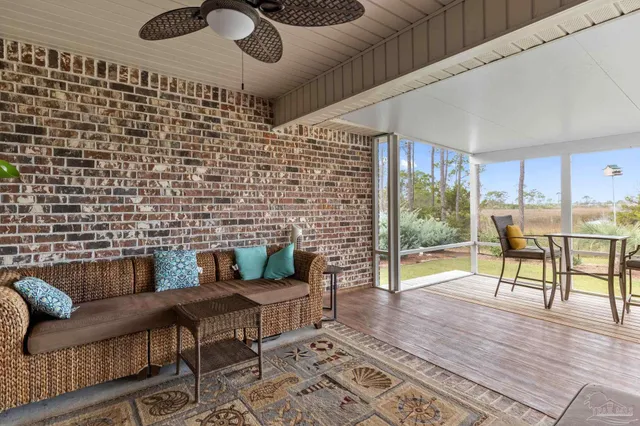 $554,999 | 5304 North Shore Road, Pensacola, FL 32507