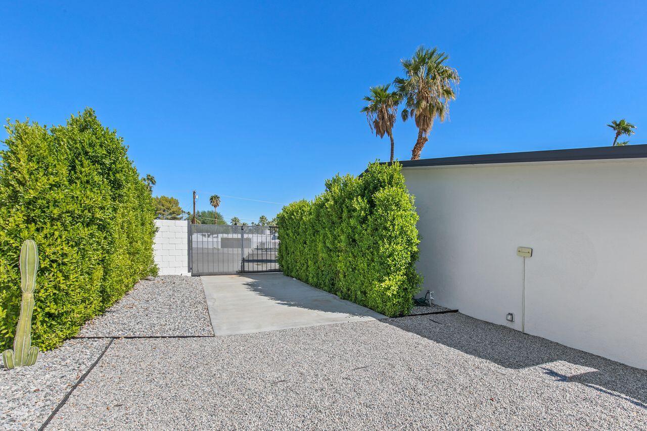 411 East Racquet Club Road Palm Springs, CA 92262 - Photo 34 of 35 RV Parking