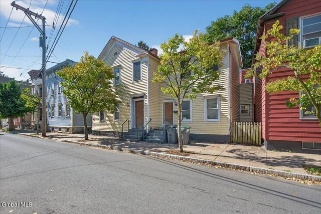 $199,000 | 117 North College Street, Schenectady, NY 12305