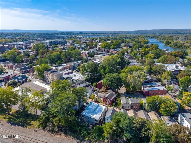 $199,000 | 117 North College Street, Schenectady, NY 12305