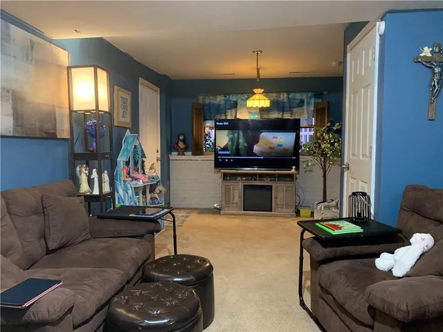 $235,000 | 4004 South Fuller Avenue, Independence, MO 64052