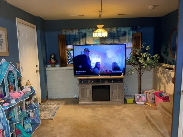 $235,000 | 4004 South Fuller Avenue, Independence, MO 64052