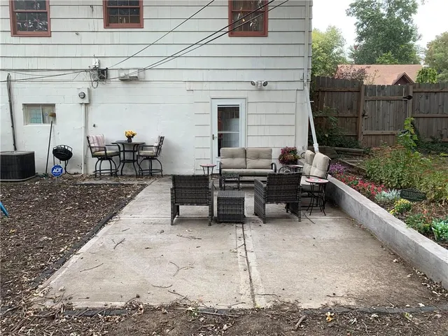 $235,000 | 4004 South Fuller Avenue, Independence, MO 64052