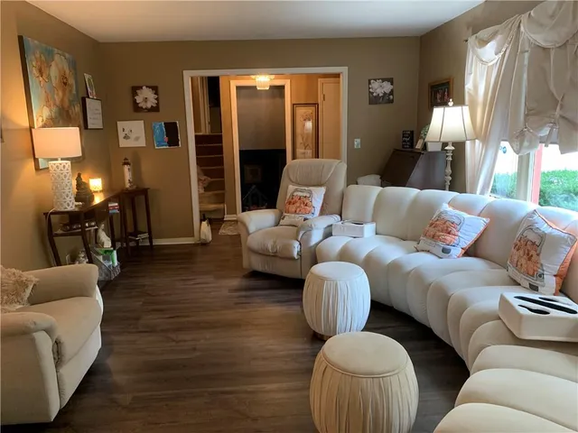 $235,000 | 4004 South Fuller Avenue, Independence, MO 64052