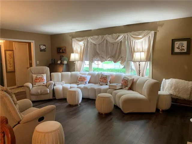 $235,000 | 4004 South Fuller Avenue, Independence, MO 64052