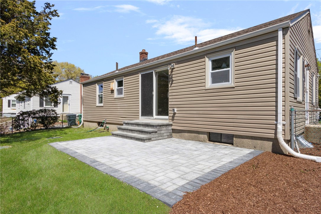 44 Ideal Court Warwick, RI 02818 - Photo 20 of 25